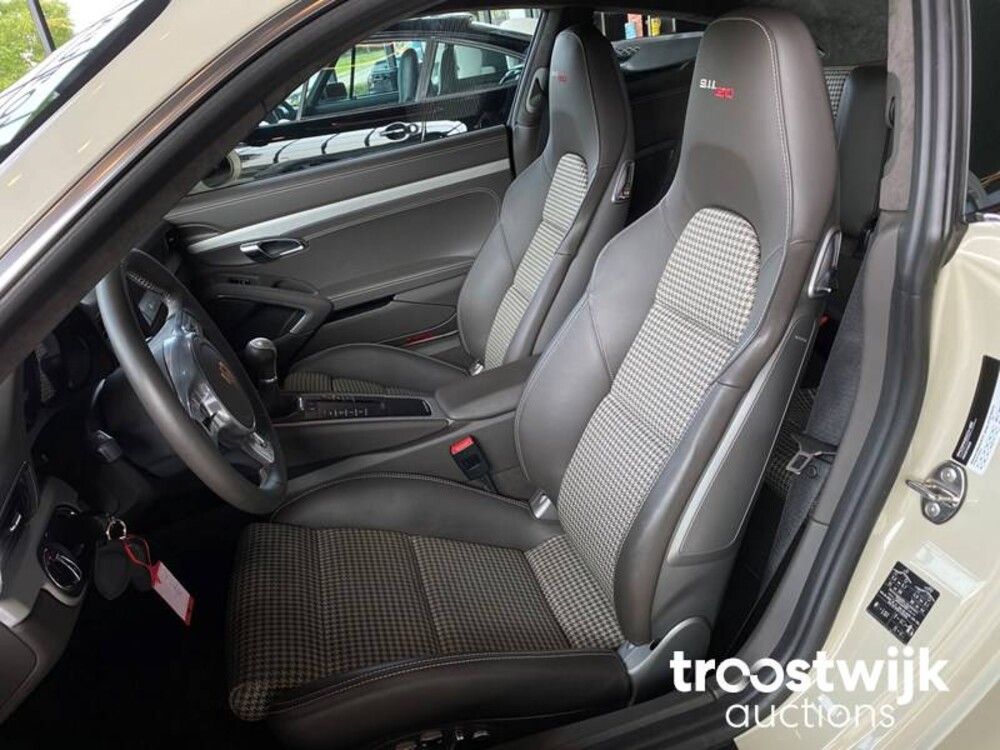 Porsche 911 Carrera S 991 3.8 50th Anniversary Edition Sport Chrono 400pk 2014 -Orig. NL-, 8-TBN-68