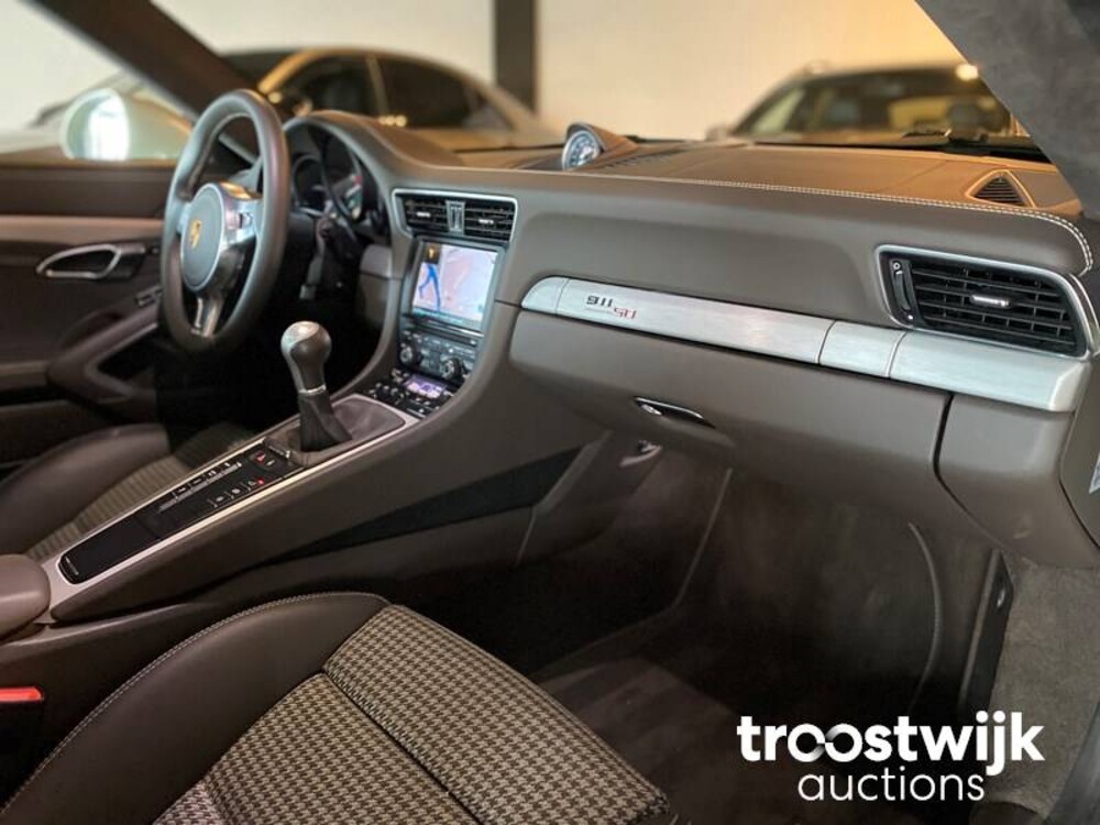 Porsche 911 Carrera S 991 3.8 50th Anniversary Edition Sport Chrono 400pk 2014 -Orig. NL-, 8-TBN-68
