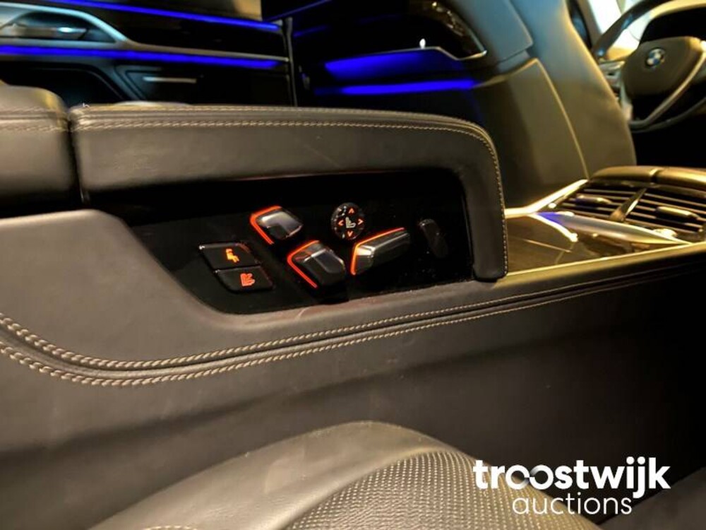 BMW 750Li High Executive Twin Power Turbo 449 PS 2016 7er Serie, PL-586-X