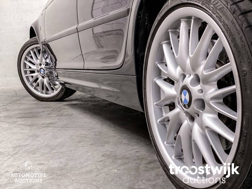 BMW 330xi Executive 231hp 2001 -Orig. NL-, 82-HS-JT