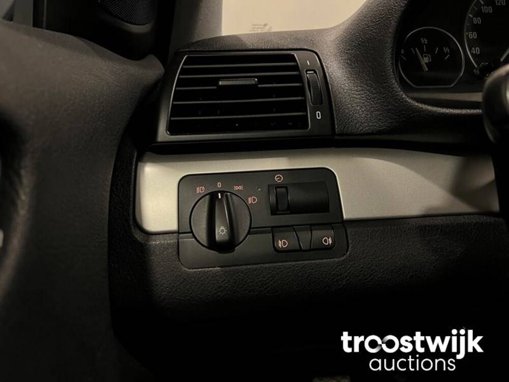 BMW 330xi Executive 231hp 2001 -Orig. NL-, 82-HS-JT