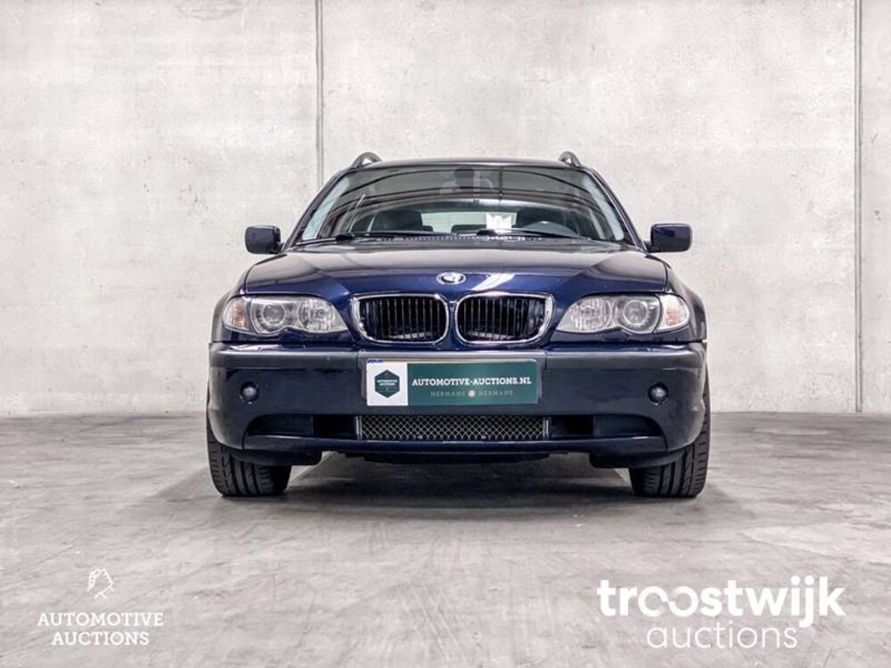 BMW 330xi Executive 231hp 2001 -Orig. NL-, 82-HS-JT