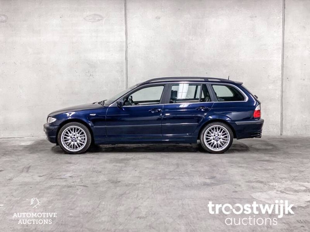 BMW 330xi Executive 231hp 2001 -Orig. NL-, 82-HS-JT