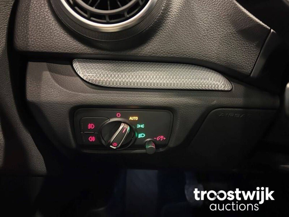 Audi A3 Limousine TFSI CoD Ambition Pro Line S 140pk 2014, GG-288-J