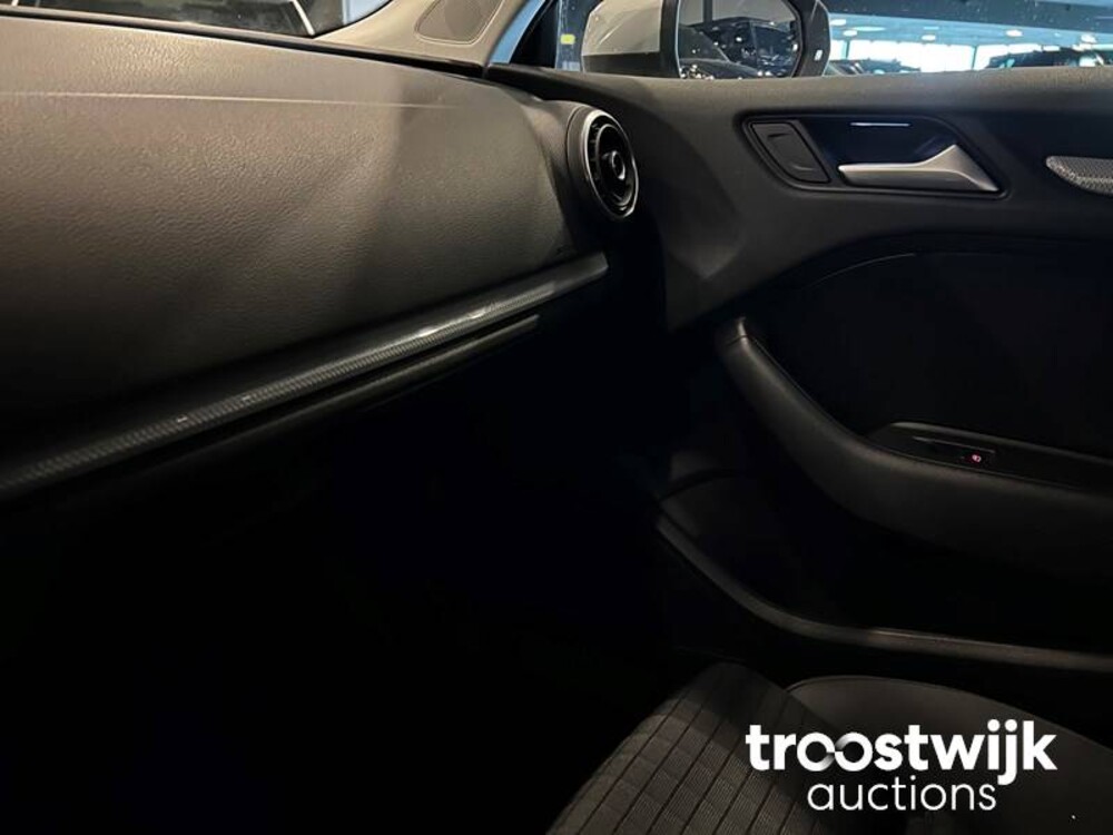 Audi A3 Limousine TFSI CoD Ambition Pro Line S 140pk 2014, GG-288-J