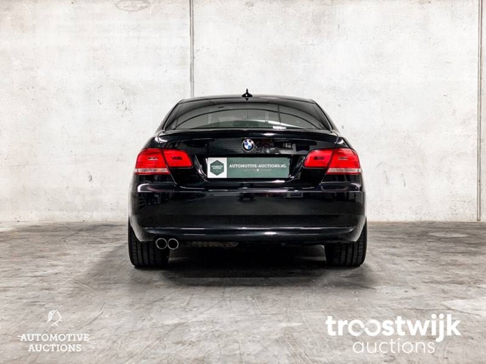 BMW 325i Coupe E92/E90 Introduction 3-Serie 218pk 2006 -Youngtimer-, 08-TJ-RG