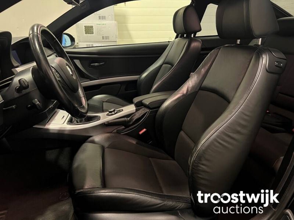 BMW 325i Coupe E92/E90 Introduction 3-Serie 218pk 2006 -Youngtimer-, 08-TJ-RG