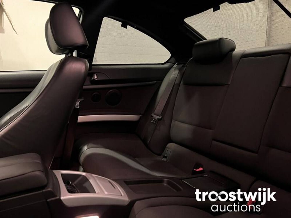 BMW 325i Coupe E92/E90 Introduction 3-Serie 218pk 2006 -Youngtimer-, 08-TJ-RG