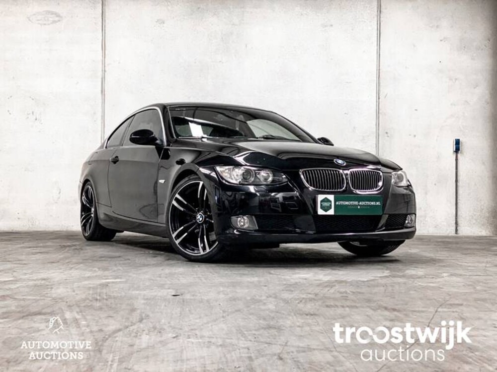 BMW 325i Coupe E92/E90 Introduction 3-Serie 218pk 2006 -Youngtimer-, 08-TJ-RG