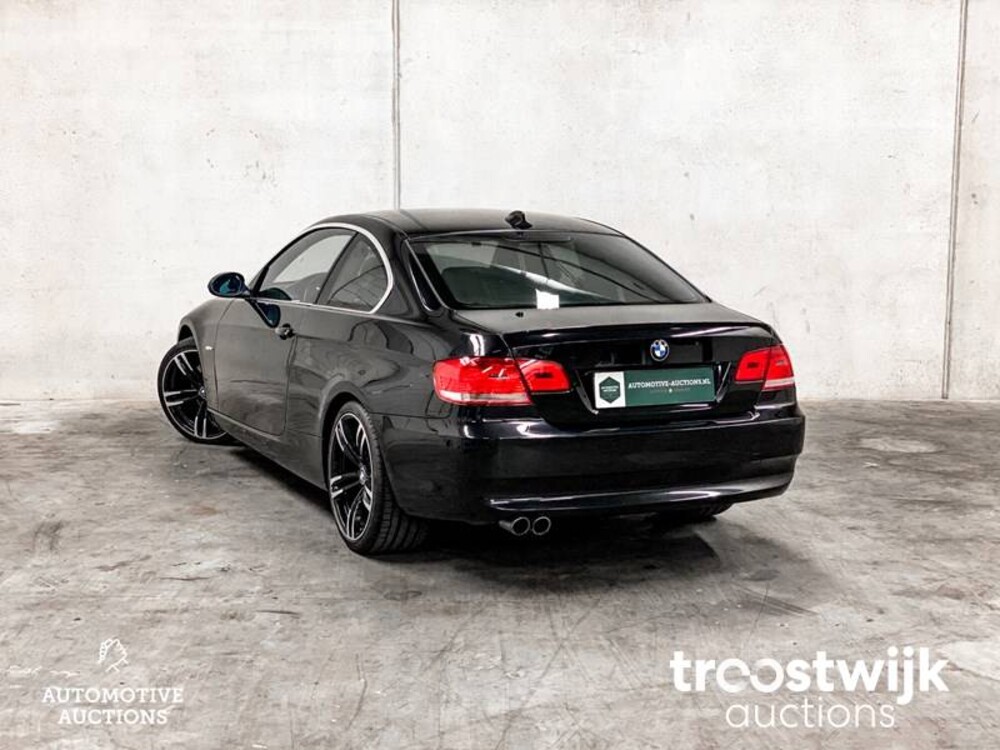 BMW 325i Coupe E92/E90 Introduction 3-Serie 218pk 2006 -Youngtimer-, 08-TJ-RG