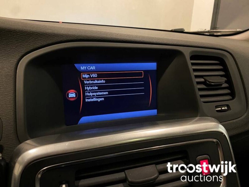 Volvo V60 2.4 D6 AWD Plug-In Hybrid Pure Limited 215pk 2013, JV-470-T