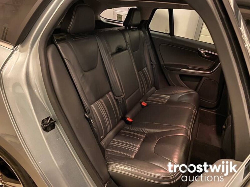 Volvo V60 2.4 D6 AWD Plug-In Hybrid Pure Limited 215pk 2013, JV-470-T