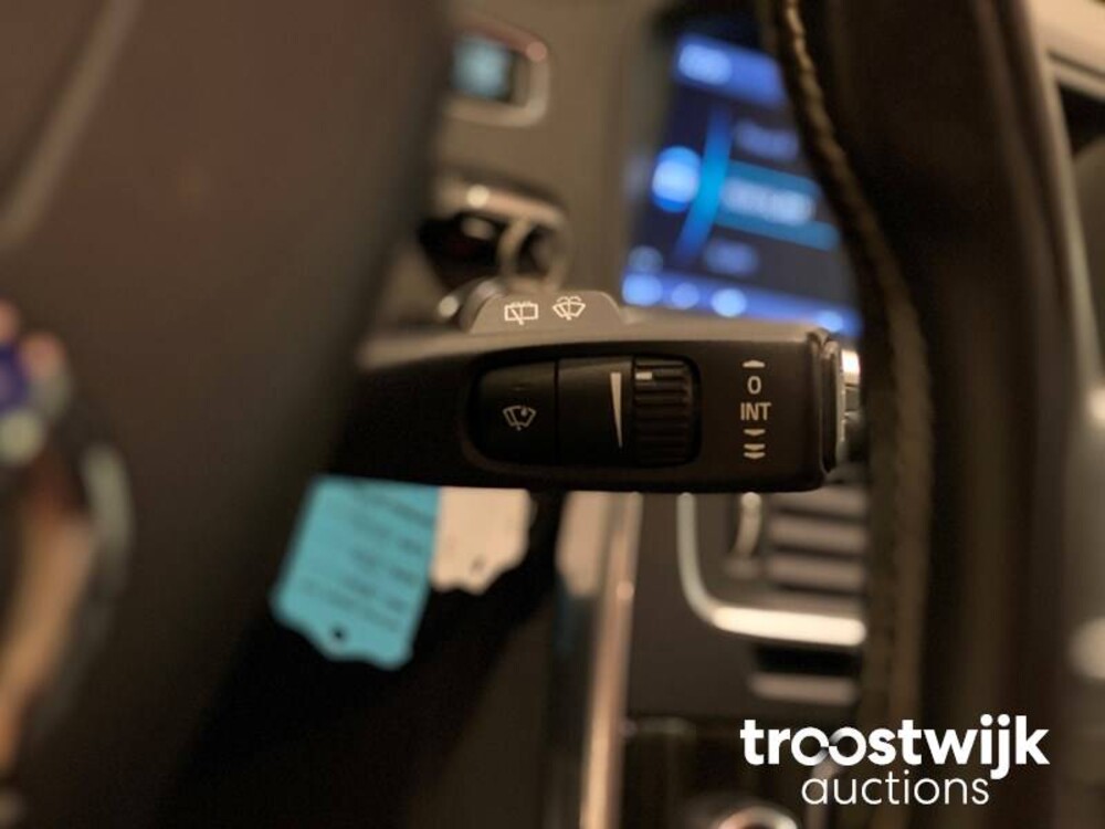 Volvo V60 2.4 D6 AWD Plug-In Hybrid Pure Limited 215pk 2013, JV-470-T