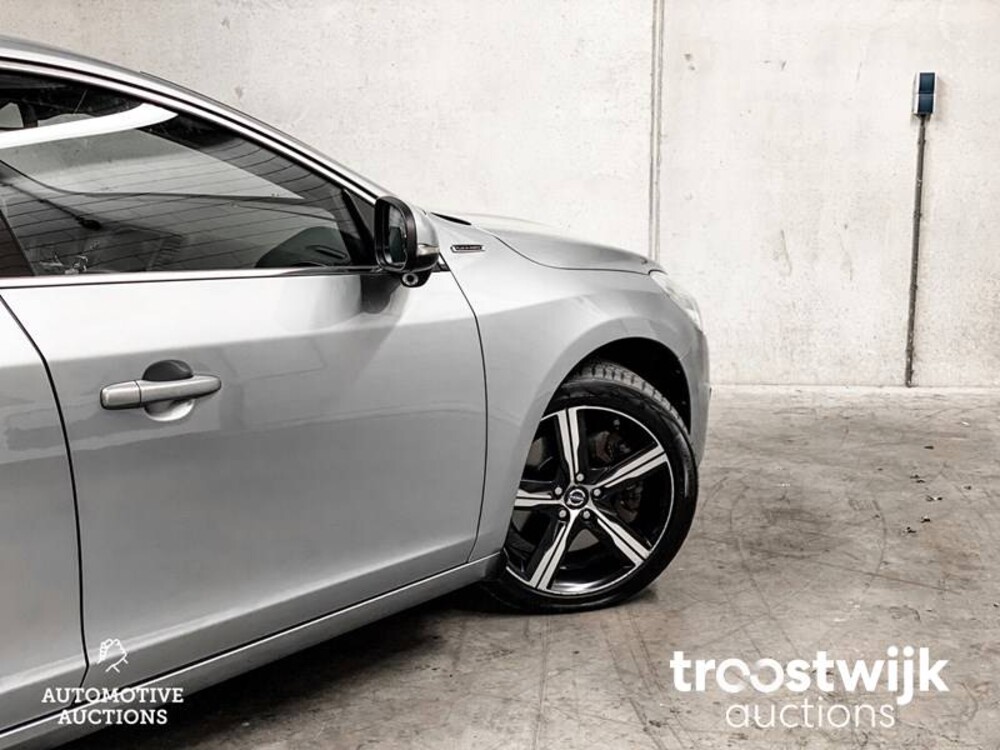 Volvo V60 2.4 D6 AWD Plug-In Hybrid Pure Limited 215pk 2013, JV-470-T