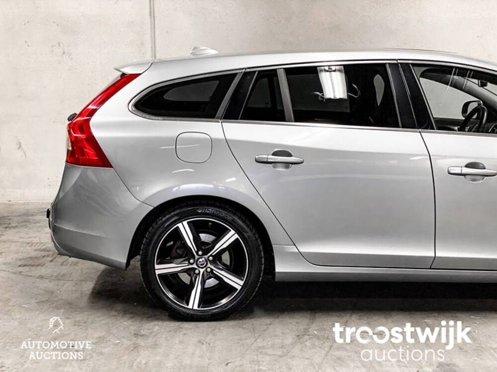 Volvo V60 2.4 D6 AWD Plug-In Hybrid Pure Limited 215pk 2013, JV-470-T