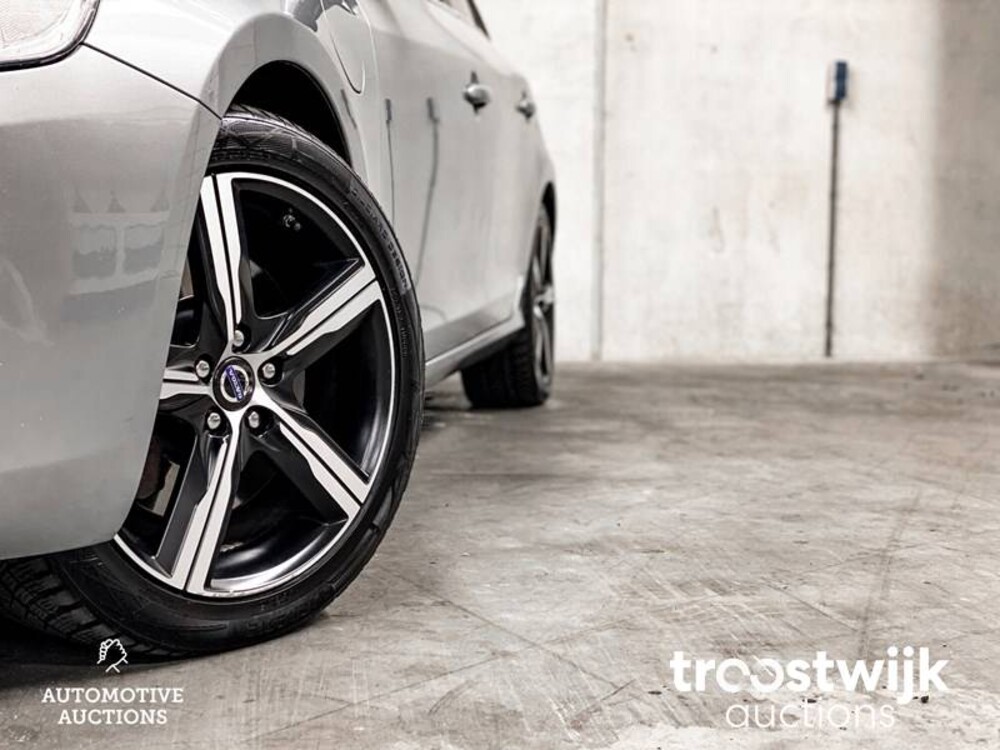 Volvo V60 2.4 D6 AWD Plug-In Hybrid Pure Limited 215pk 2013, JV-470-T