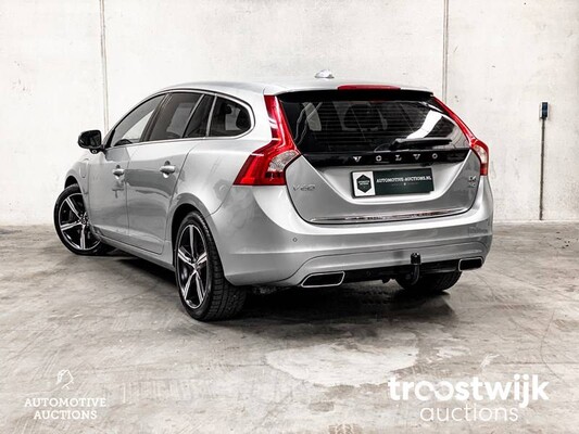 Volvo V60 2.4 D6 AWD Plug-In Hybrid Pure Limited 215pk 2013, JV-470-T