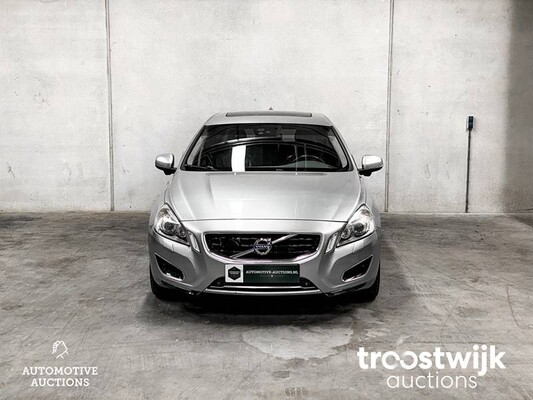 Volvo V60 2.4 D6 AWD Plug-In Hybrid Pure Limited 215pk 2013, JV-470-T