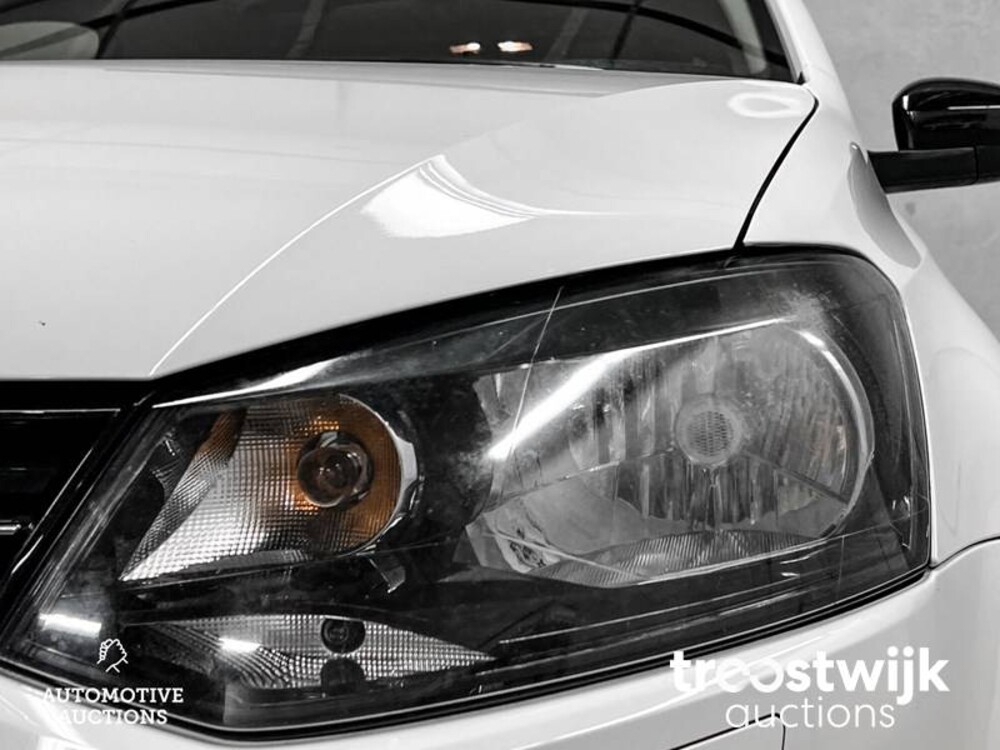 Volkswagen Polo Match TSI Highline 90pk 2012, NP-732-R