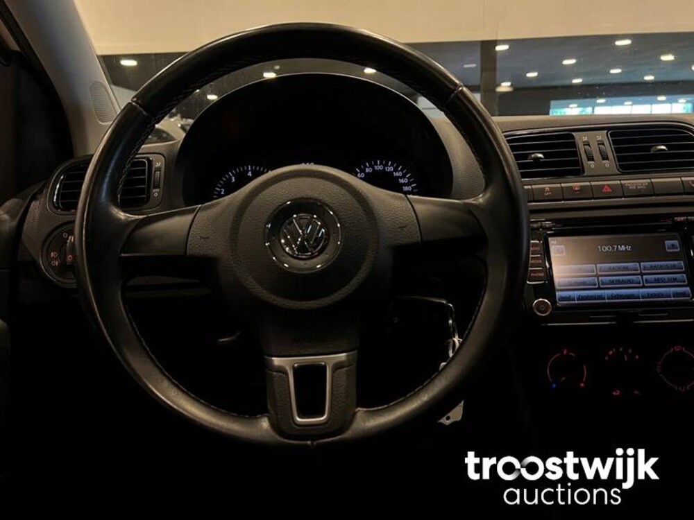 Volkswagen Polo Match TSI Highline 90pk 2012, NP-732-R