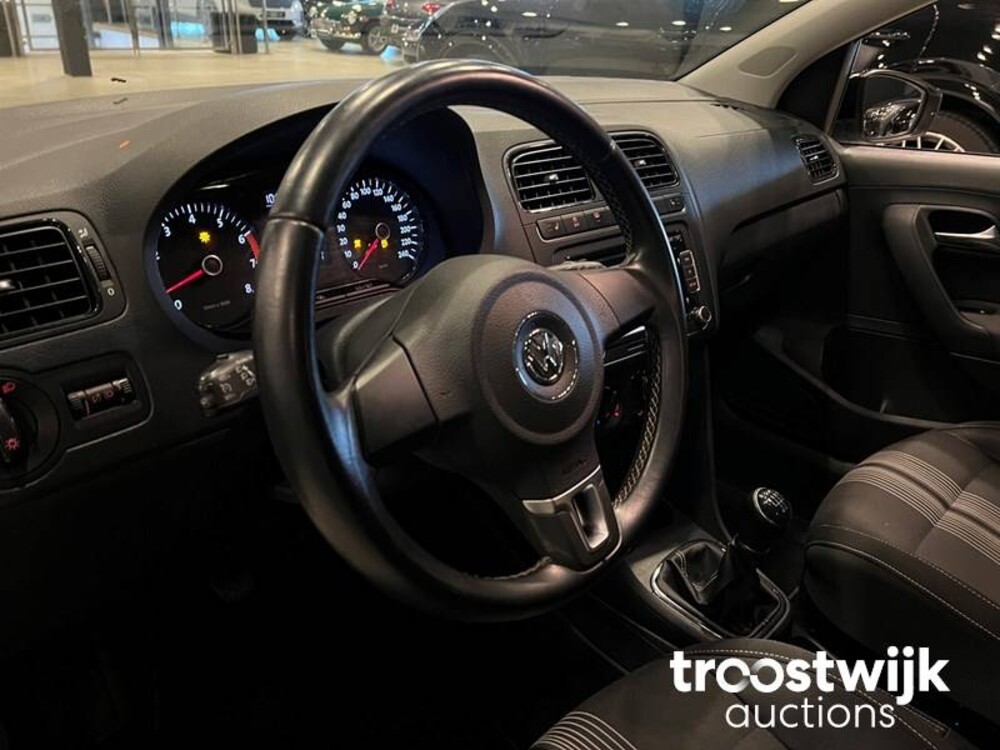 Volkswagen Polo Match TSI Highline 90pk 2012, NP-732-R
