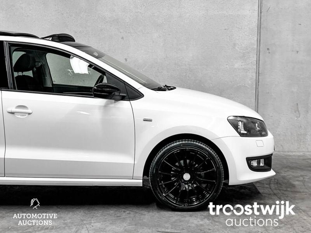 Volkswagen Polo Match TSI Highline 90pk 2012, NP-732-R