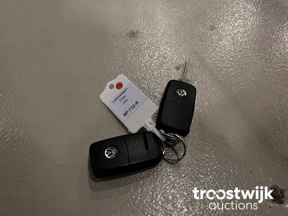 Volkswagen Polo Match TSI Highline 90pk 2012, NP-732-R