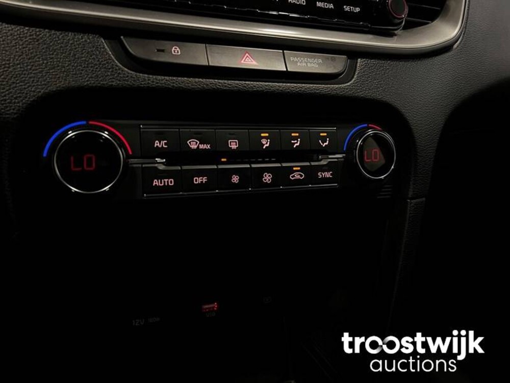 Kia Ceed Sportswagon T-GDi DynamicLine 120pk 2019 -Orig. NL-, G-408-LJ