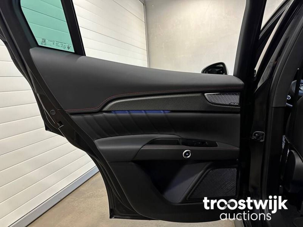Maserati Grecale Trofeo 3.0 V6 531pk 2022 -Fabrieksgarantie-