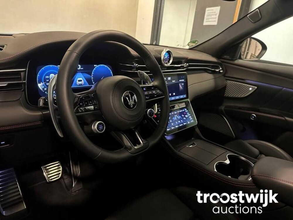 Maserati Grecale Trofeo 3.0 V6 531pk 2022 -Fabrieksgarantie-
