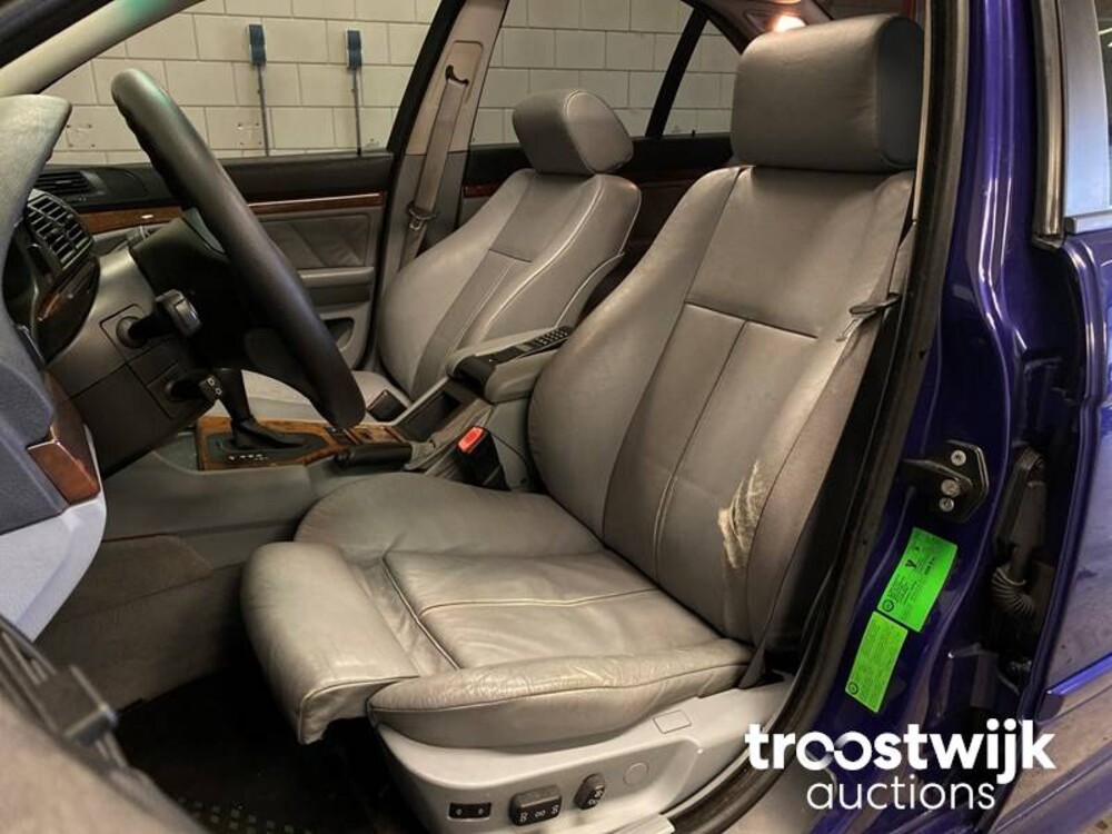 Alpina D10 3.0 BITURBO  245pk 2001, 26-LK-KP