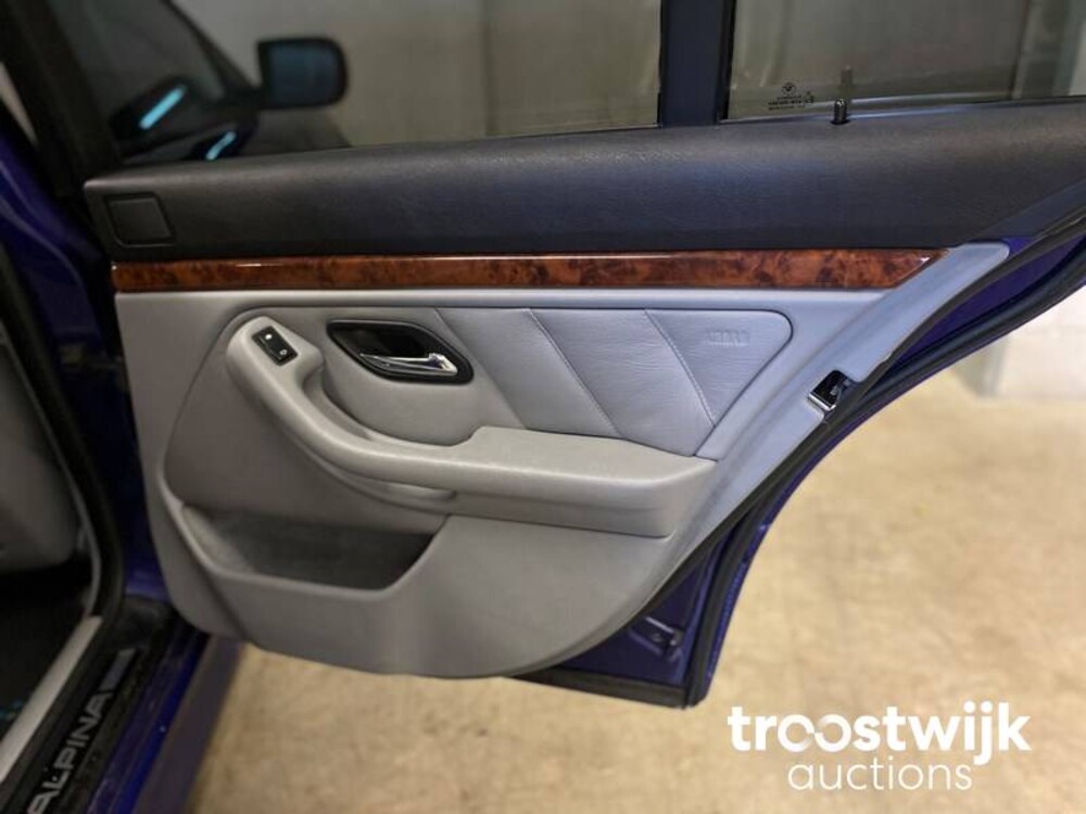 Alpina D10 3.0 BITURBO  245pk 2001, 26-LK-KP