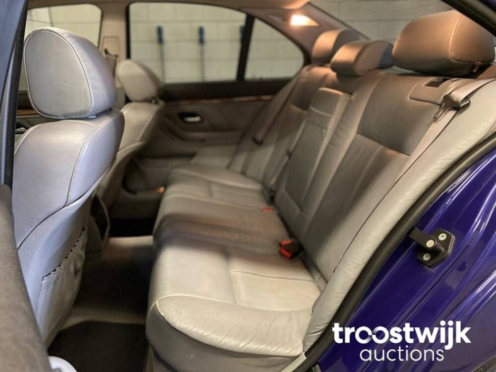 Alpina D10 3.0 BITURBO  245pk 2001, 26-LK-KP