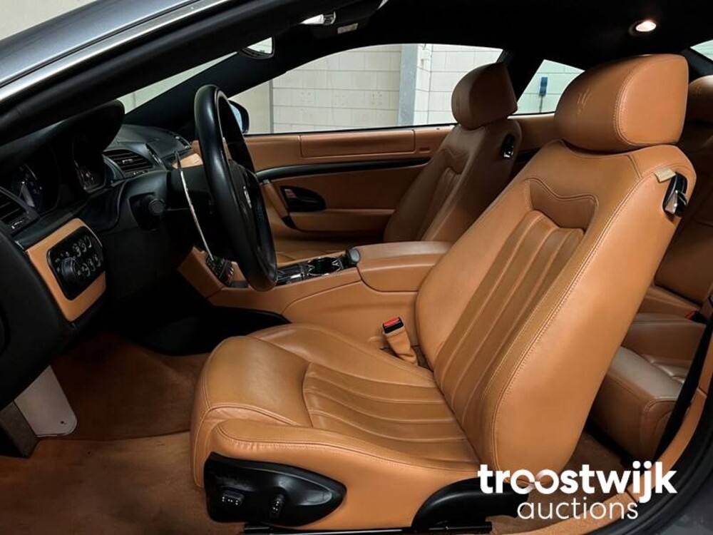 Maserati GranTurismo S 4.7 V8 439pk 2009, N-497-GH