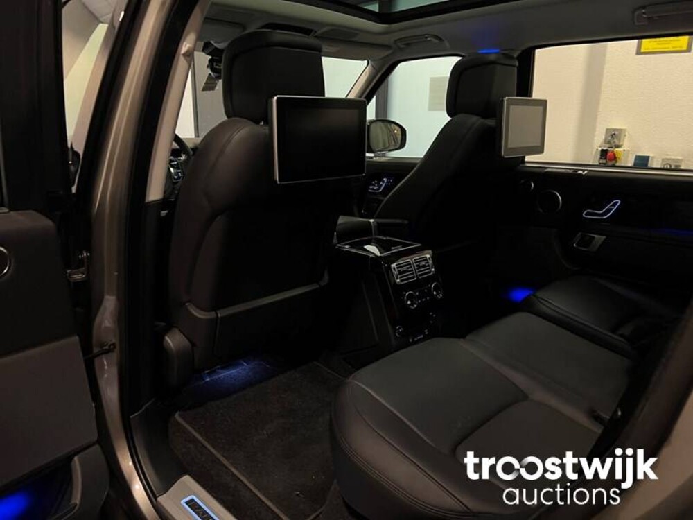 Land Rover Range Rover P400e LWB Vogue 300pk 2019 -Orig. NL-, ZS-391-P