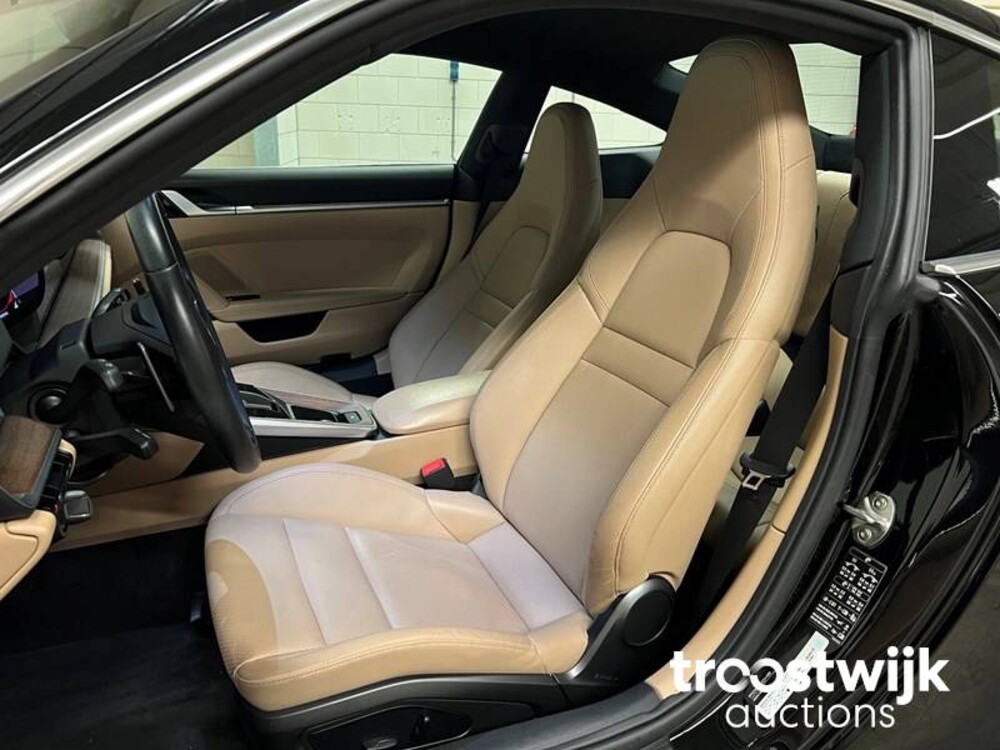 Porsche 911 Carrera S 992 3.0  Neu-Modell 450PS 2019 -Orig. NL-, G-954-LZ