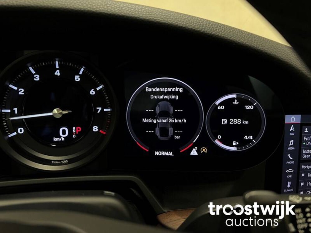 Porsche 911 Carrera S 992 3.0  Neu-Modell 450PS 2019 -Orig. NL-, G-954-LZ