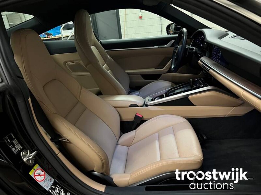 Porsche 911 Carrera S 992 3.0  Neu-Modell 450PS 2019 -Orig. NL-, G-954-LZ