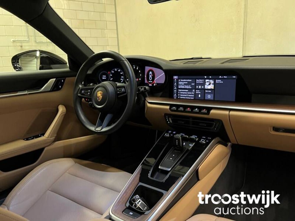 Porsche 911 Carrera S 992 3.0  Neu-Modell 450PS 2019 -Orig. NL-, G-954-LZ
