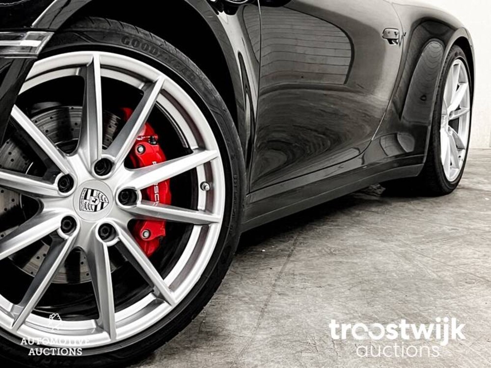 Porsche 911 Carrera S 992 3.0  Neu-Modell 450PS 2019 -Orig. NL-, G-954-LZ