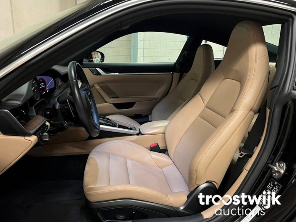 Porsche 911 Carrera S 992 3.0  Neu-Modell 450PS 2019 -Orig. NL-, G-954-LZ