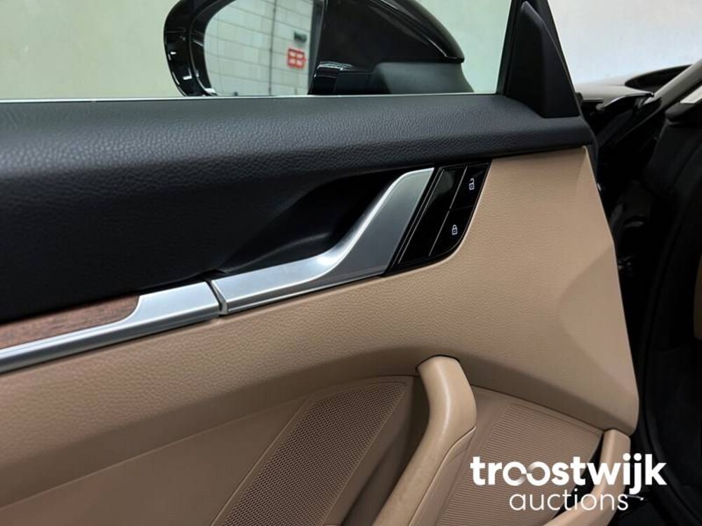 Porsche 911 Carrera S 992 3.0  Neu-Modell 450PS 2019 -Orig. NL-, G-954-LZ