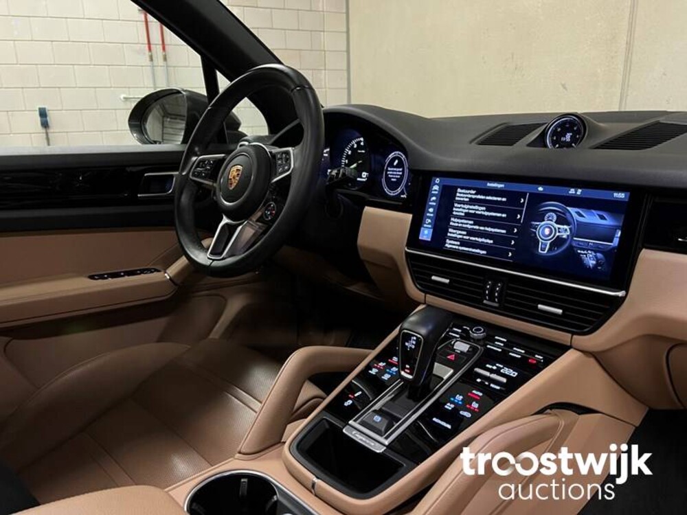 Porsche Cayenne E-Hybrid 3.0 V6 Sport-Chrono 465PS 2019, K-017-GX