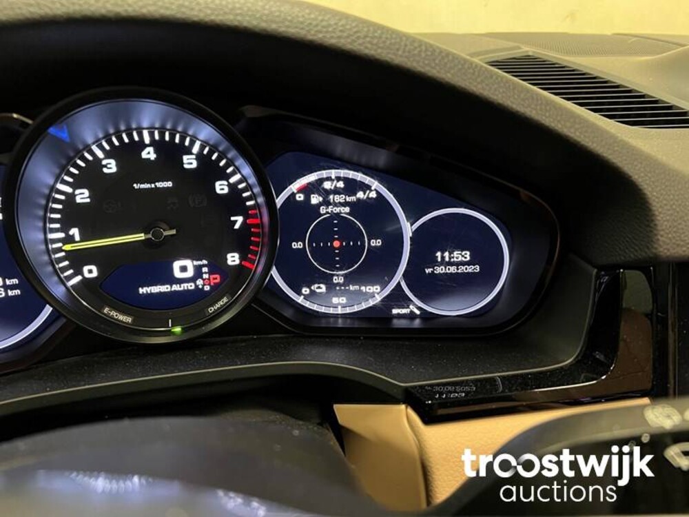 Porsche Cayenne E-Hybrid 3.0 V6 Sport-Chrono 465PS 2019, K-017-GX