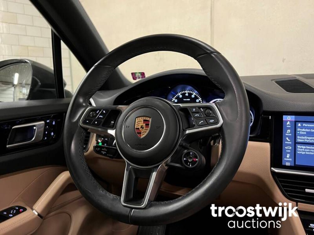 Porsche Cayenne E-Hybrid 3.0 V6 Sport-Chrono 465PS 2019, K-017-GX