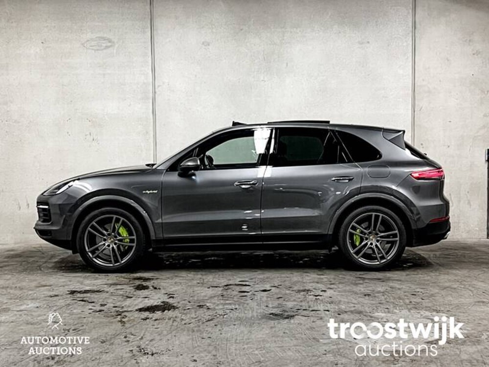 Porsche Cayenne E-Hybrid 3.0 V6 Sport-Chrono 465PS 2019, K-017-GX