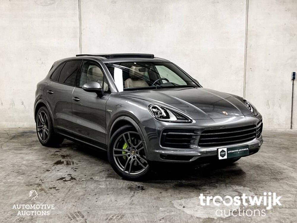 Porsche Cayenne E-Hybrid 3.0 V6 Sport-Chrono 465PS 2019, K-017-GX