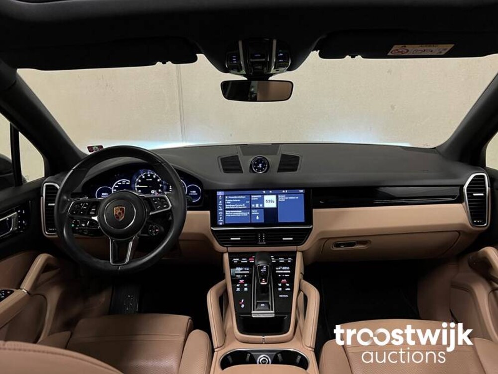 Porsche Cayenne E-Hybrid 3.0 V6 Sport-Chrono 465PS 2019, K-017-GX