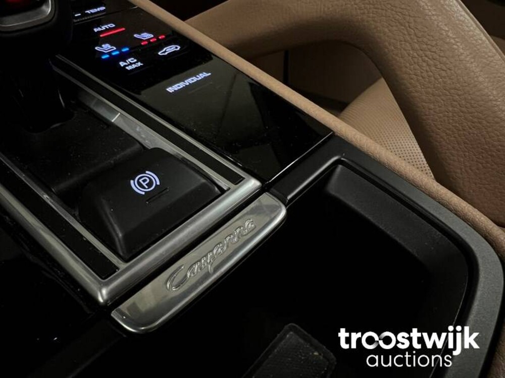 Porsche Cayenne E-Hybrid 3.0 V6 Sport-Chrono 465PS 2019, K-017-GX