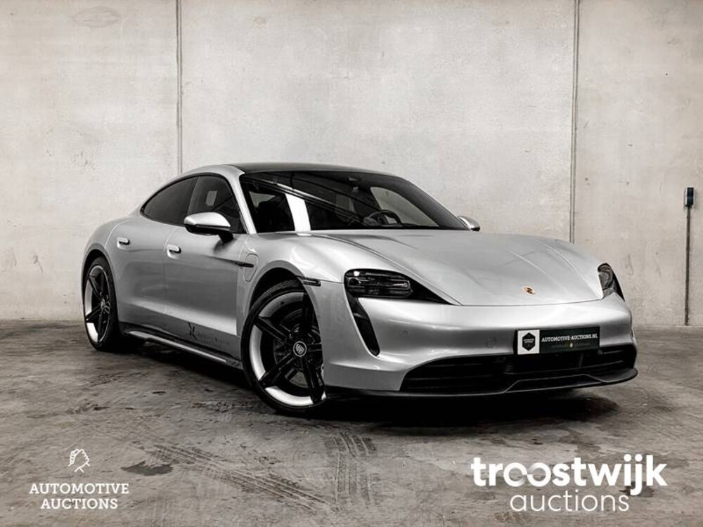 Porsche Taycan 4S PERFORMANCE  Sport-Design Sport-Chrono 489PS 2020